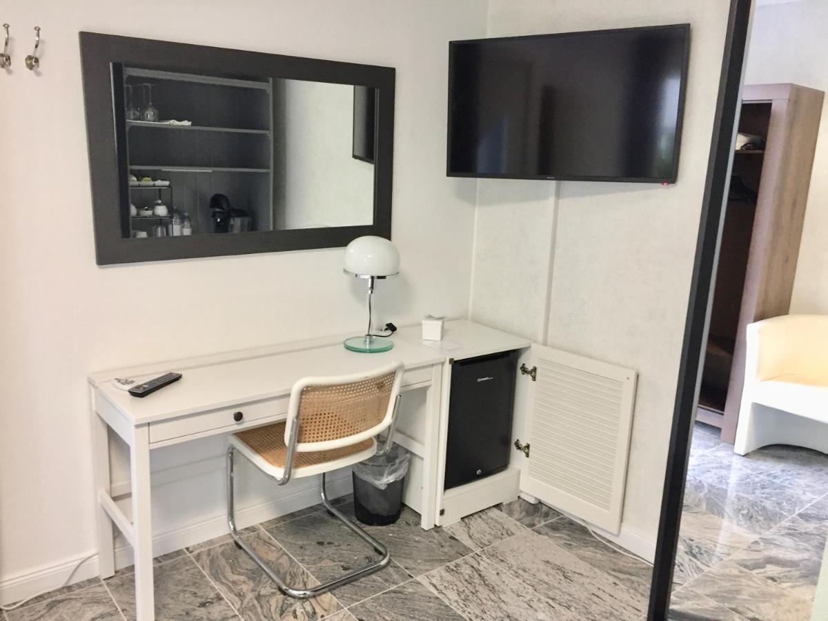 Neues Zimmerapartment Mit Bad Neckarwestheim Экстерьер фото